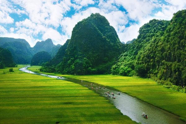 Vietnam tour package with Ninh Binh