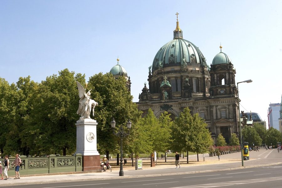 AMS to BER - Croisi - Allemagne-Elbe-Berlin-edifice01-Frantisek Zvardon-ORIGINAL