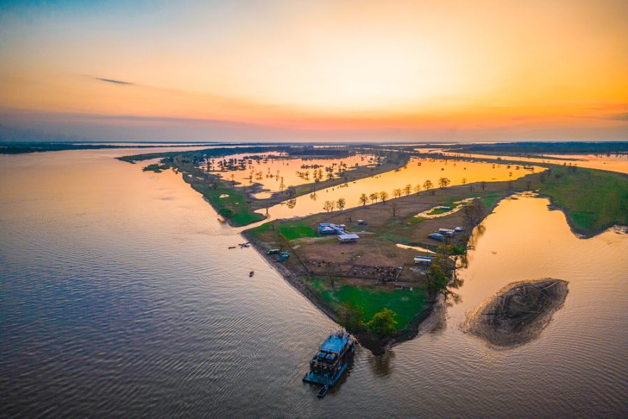 Amazon River Janauaca-La-Jangada-vue-de-haut-Grands-Espaces