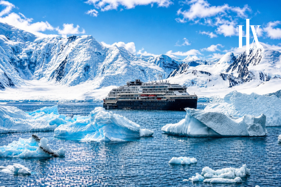 Antarctica - Damoy Point - MS Fridtjof Nansen - HX with Logo