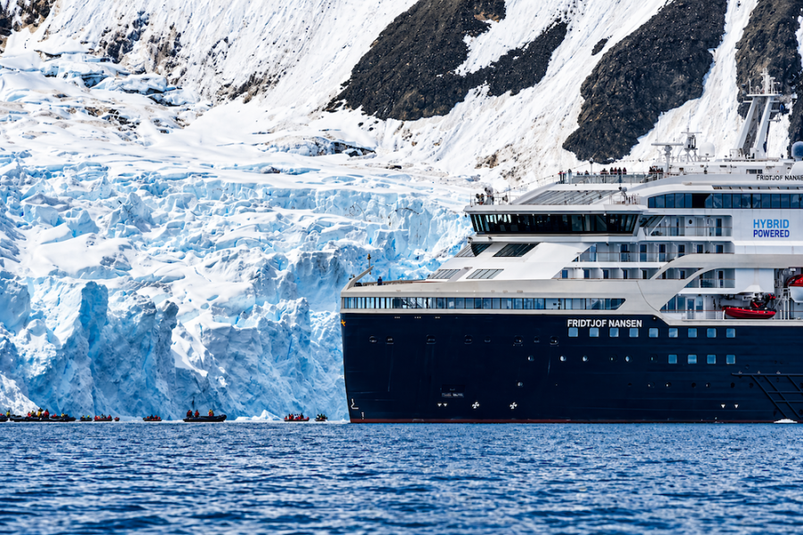 Antarctica - Paradise Bay - González Videla Base - MS Fridtjof Nansen - HX