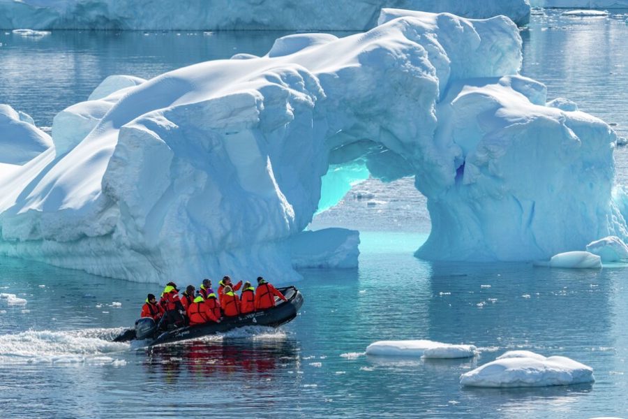 Antarctica_Cuverville_Island_HGR_165380_1080_Photo_Yuri_Matisse_Choufour