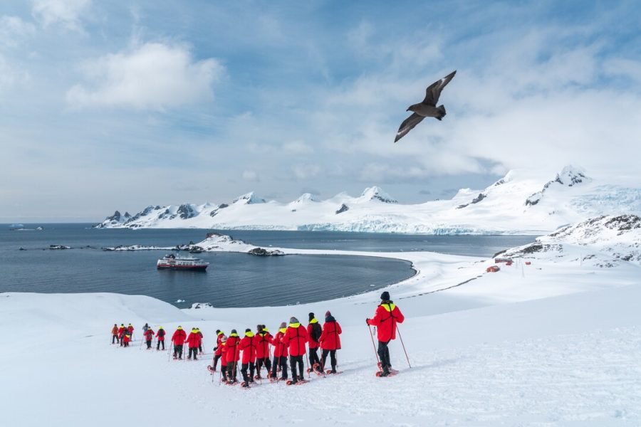 Antarctica_Half_Moon_Island_HGR_165381_1080_Photo_Yuri_Matisse_Choufour