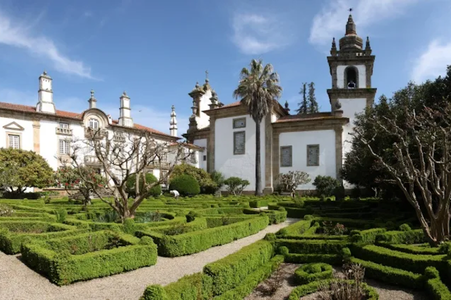 Douro - Portugal and Spain - portugal-douro-vila-real-palias-mateus01-alain-bron copy