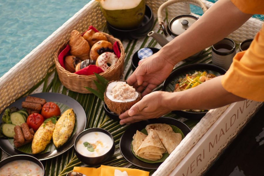 Furaveri_Maldives Floating Breakfast