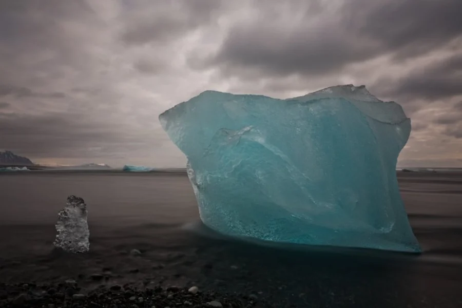 GJ-99-Stranded-Iceberg.jpg