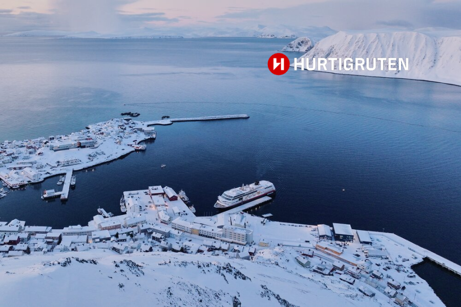 Honningsvåg, MS Trollfjord - Hurtigruten with logo