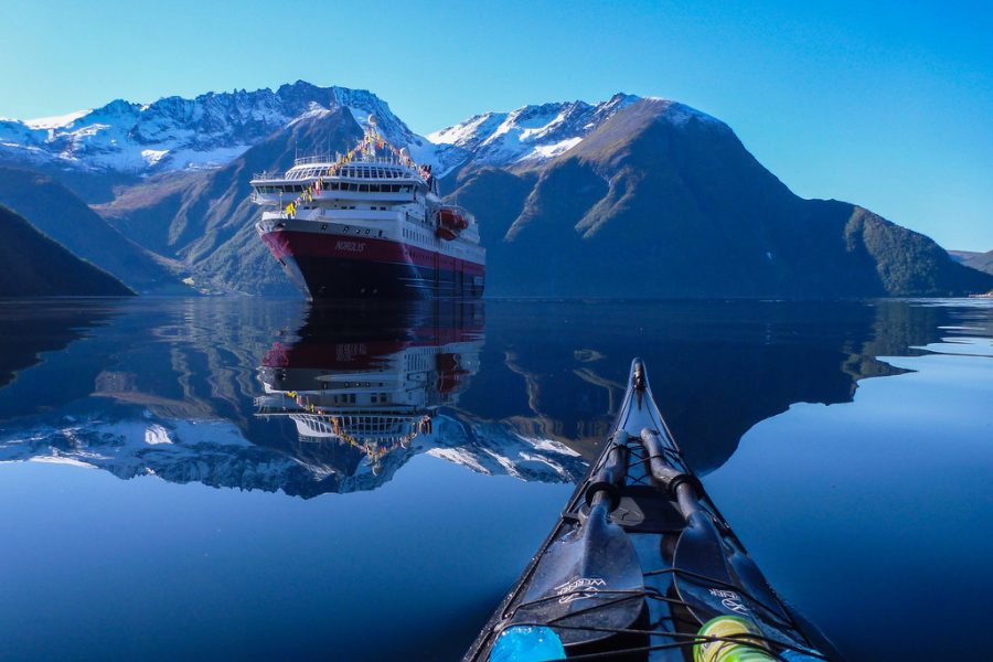 Kayaking the Hjørundfjord – Norway