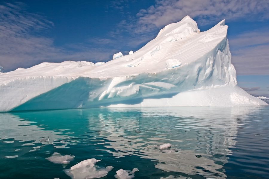 Life Returns - vecteezy_pinnacle-shaped-iceberg-in-antarctica_2045078