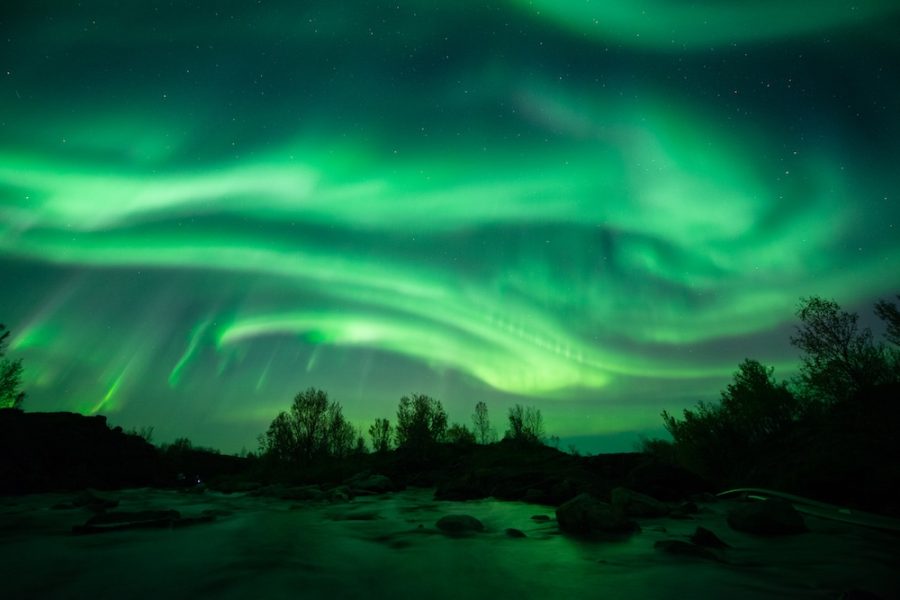 Northern_lights_Norway_HGR_122605_Photo_Stian__Klo