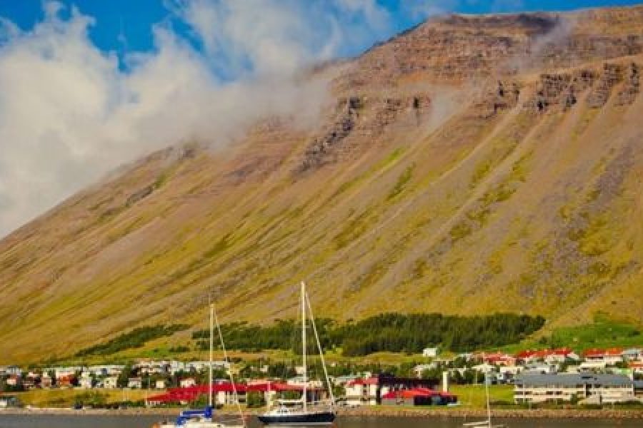 isafjorour-iceland-hgr-131435-photo_shutterstock_1200x675